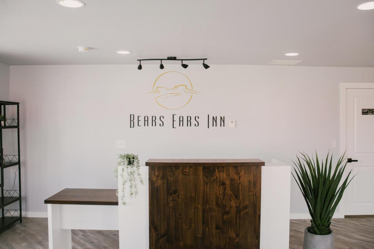 Bears Ears Inn Бландинг Экстерьер фото